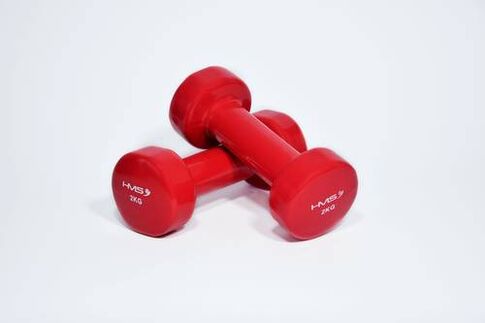The main exercises for breast augmentation are performed with dumbbells